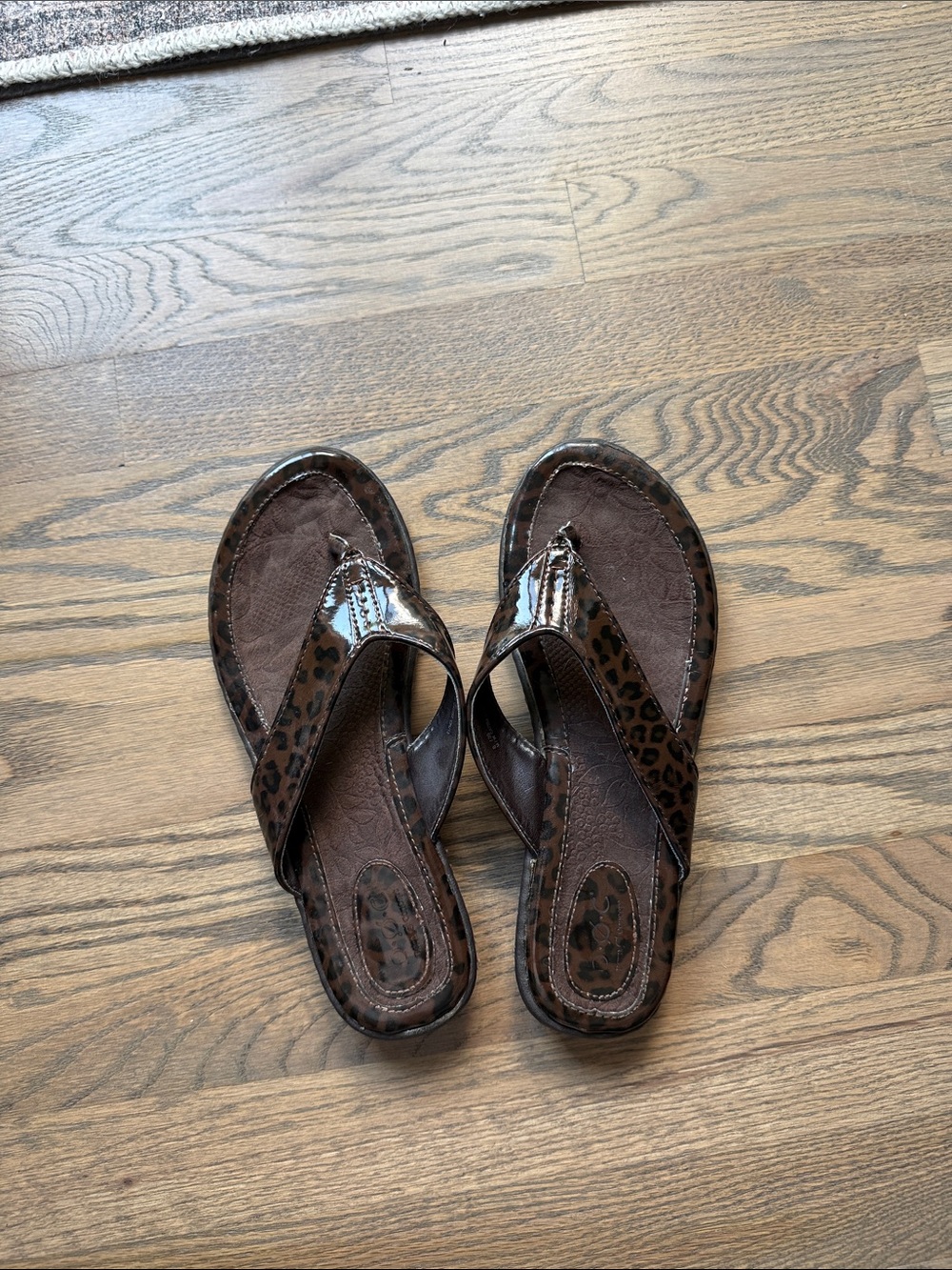 Women’s BORN Leopard Print Flip Flop Sandals